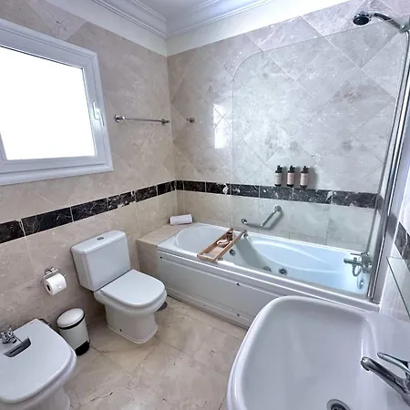 Luxury Ifara Private Heated Pool Free Car Except Christmas * 아데제